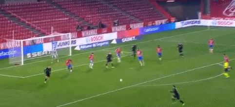 罗马诺：曼联19岁中场穆尔豪斯将租借加盟莱顿东方